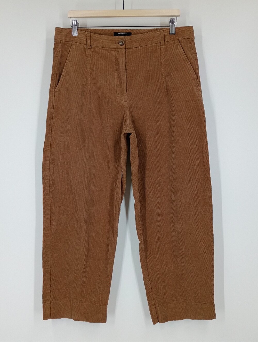 Banana Republic Straight Mid Rise Cropped Corduroy Pants